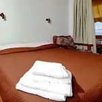 Pharos 4* Ília