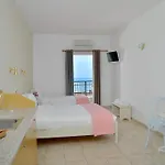 Pharos 4* Ília