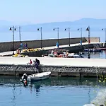 Pharos 4* Ília