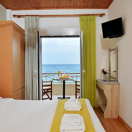 Pharos Ξενοδοχείο με διαμερίσματα Ήλια