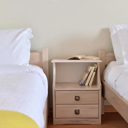 Aparthotel Pharos