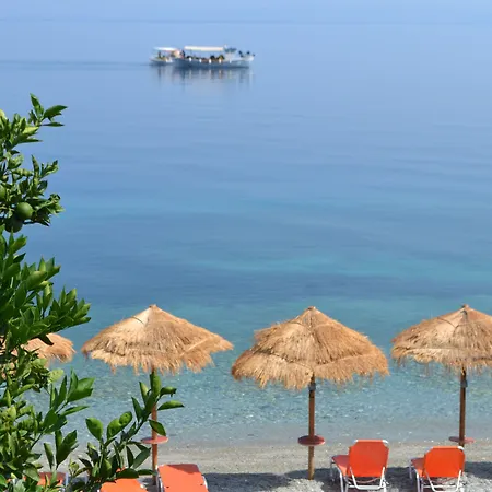 Apartahotel Pharos 4*