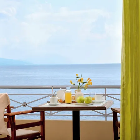 Apartahotel Pharos 4*