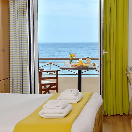 Pharos Apartahotel Ília