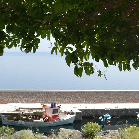Pharos Apartahotel 4*