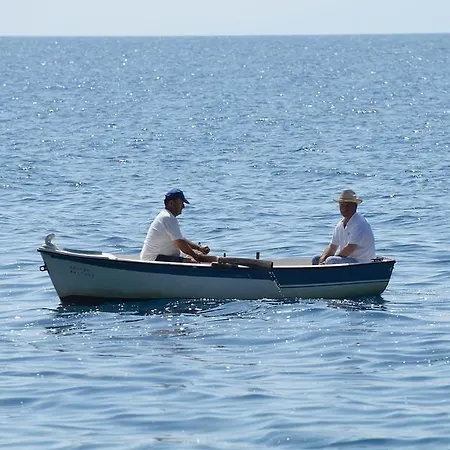 Pharos Ξενοδοχείο με διαμερίσματα