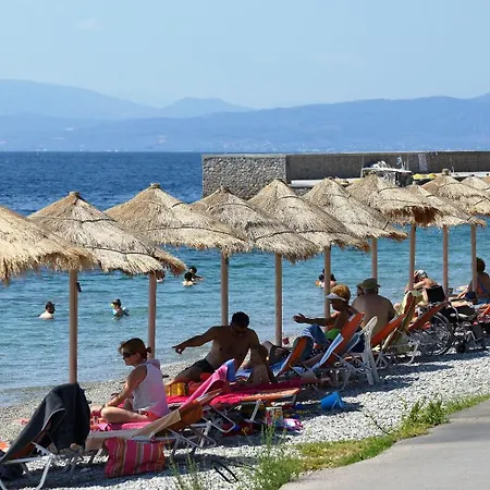 Pharos Ξενοδοχείο με διαμερίσματα