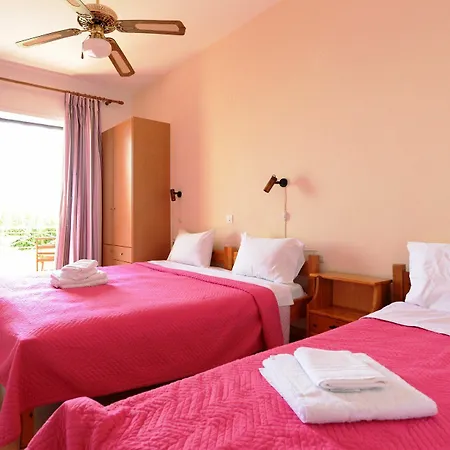 Pharos Ξενοδοχείο με διαμερίσματα 3*