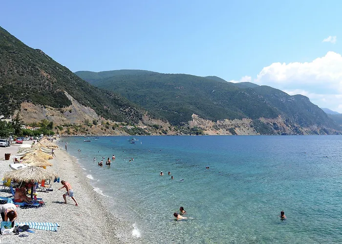 Ξενοδοχείο με διαμερίσματα Pharos 3*