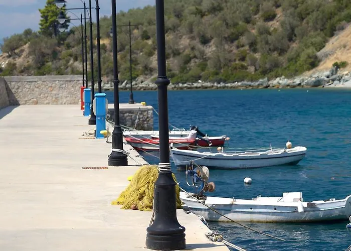 Ξενοδοχείο με διαμερίσματα Pharos