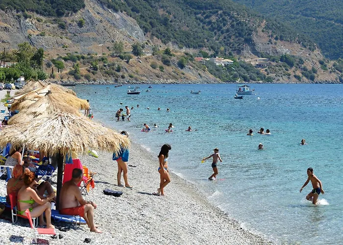 Ξενοδοχείο με διαμερίσματα Pharos 3*